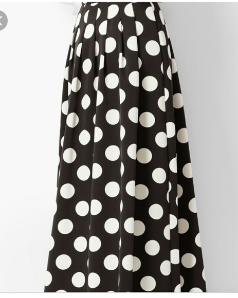 Dresses & Skirts - Polka dot skirt
